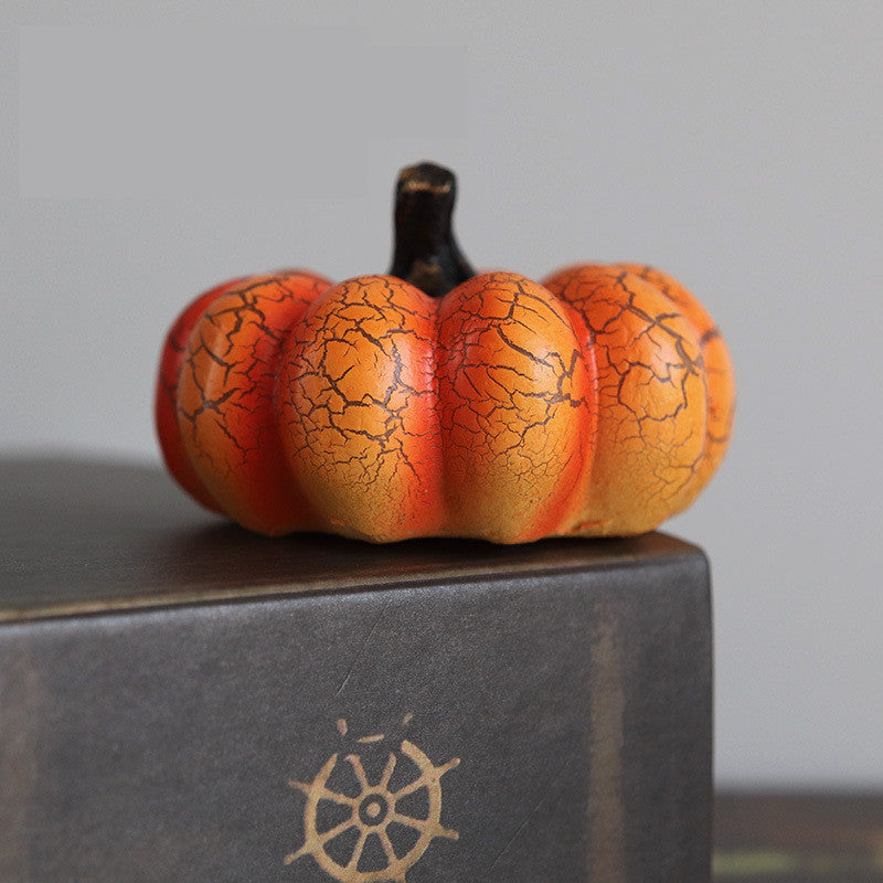 Glowing Pumpkin Lantern (view 2)